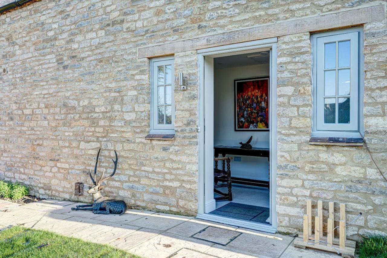 Dairy Lodge Bladon Exterior foto